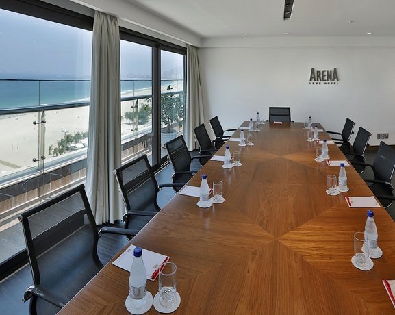 Arena Leme Hotel