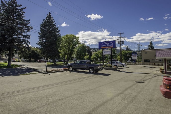 Howard Johnson by Wyndham Downtown Kamloops