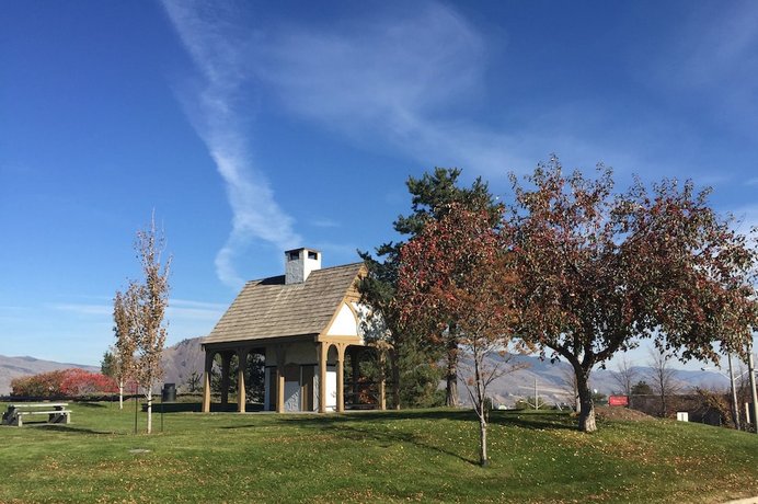The Vista Inn