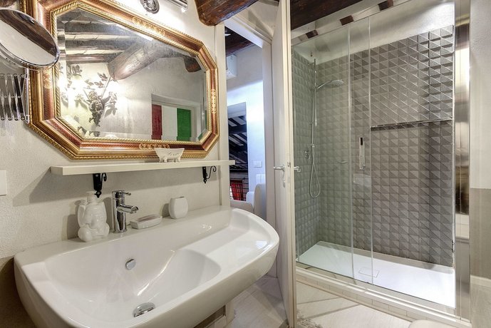 LM Suites Spagna
