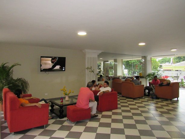 Hotel Ayenda Casa Ballesteros 1318