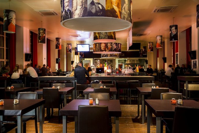 Bar_Restaurant