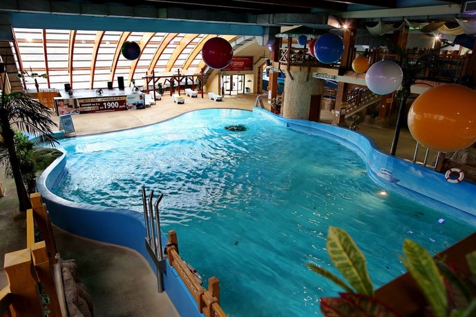 Riviera Hotel