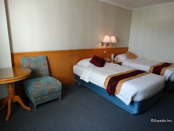 Aloha Hotel