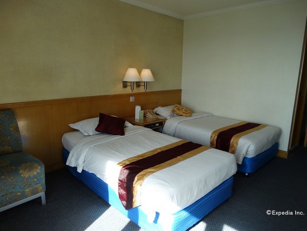 Aloha Hotel