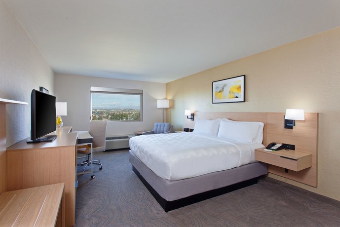Holiday Inn Los Angeles International Airport