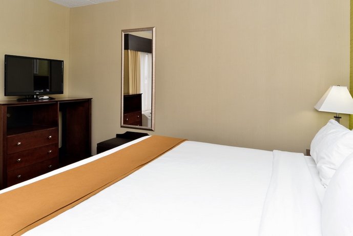 Holiday Inn Express Hotel & Suites Indianapolis W - Airport Area