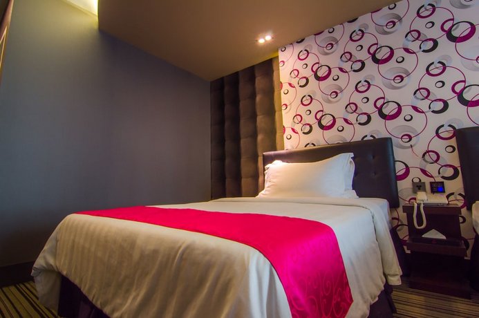 Eloisa Royal Suites
