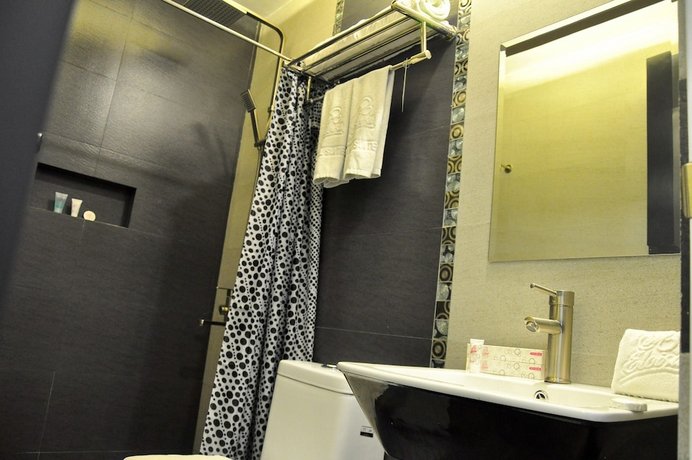 Eloisa Royal Suites