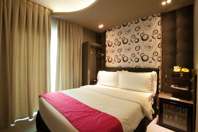 Eloisa Royal Suites