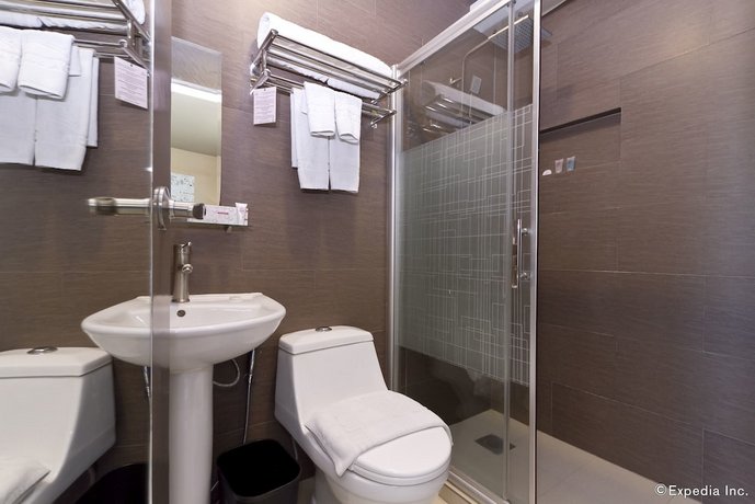 Eloisa Royal Suites