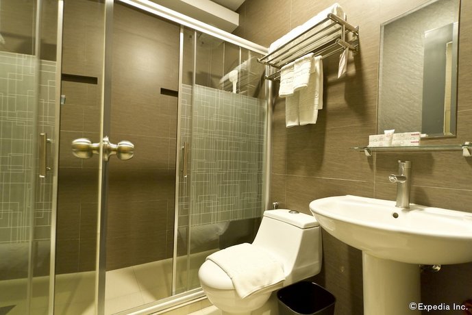 Eloisa Royal Suites