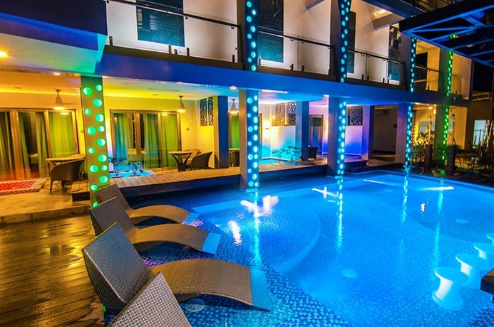 Eloisa Royal Suites