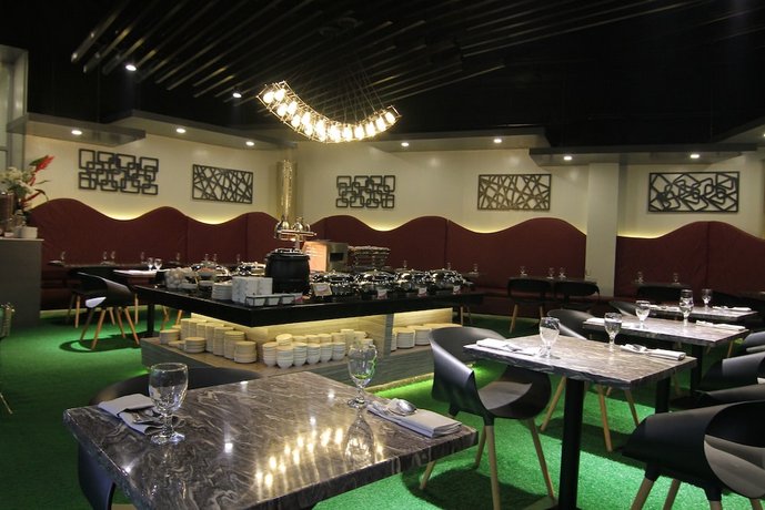Eloisa Royal Suites