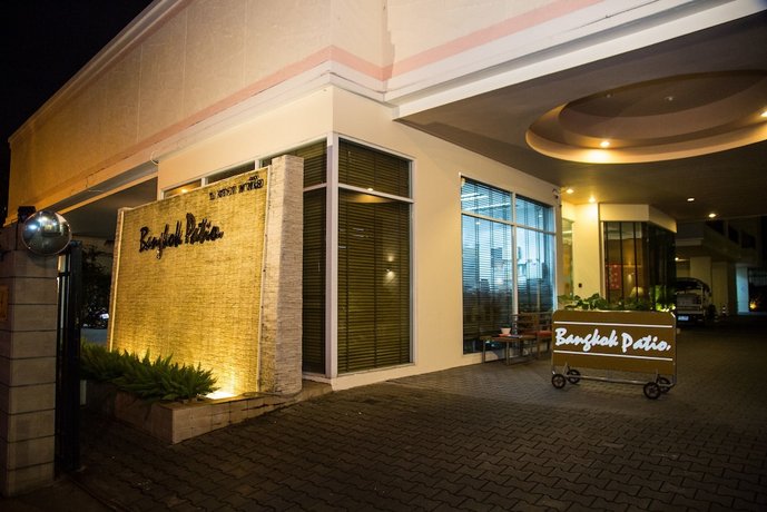 Patio Luxury Suites