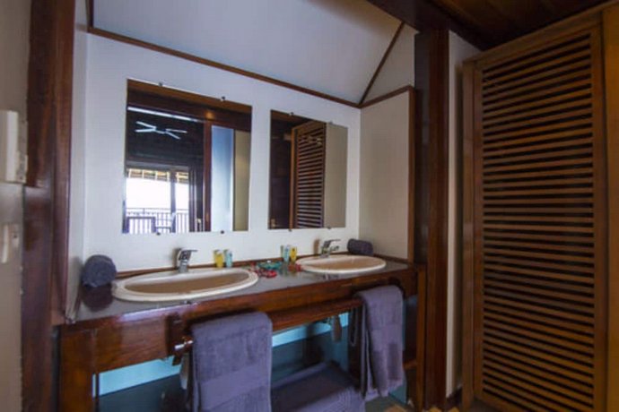 Oa Oa Lodge