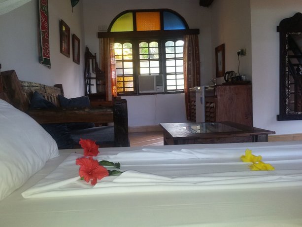 Mnarani Beach Cottages