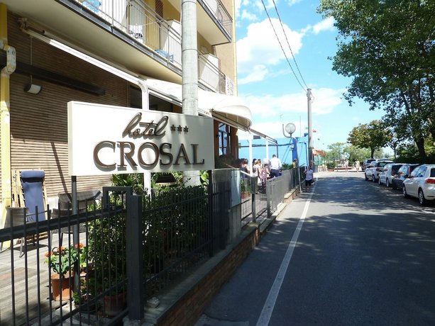 Hotel Crosal