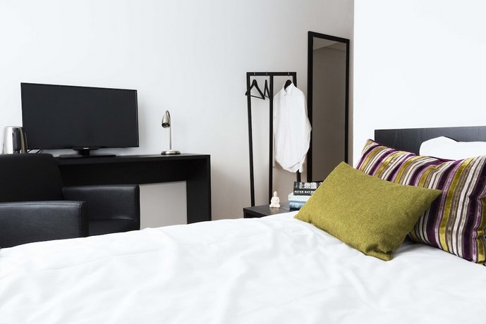 22 Hill Hotel