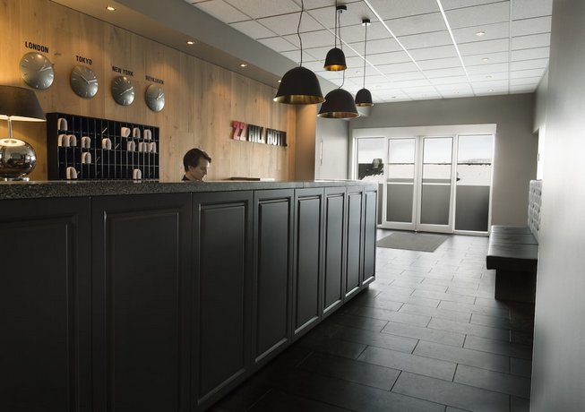 22 Hill Hotel