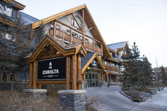 Canalta Lodge Cascade Ponds Canada thumbnail