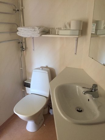 Hotel E-10