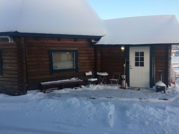 Hotel E-10