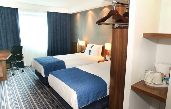 Holiday Inn Express London Heathrow T5