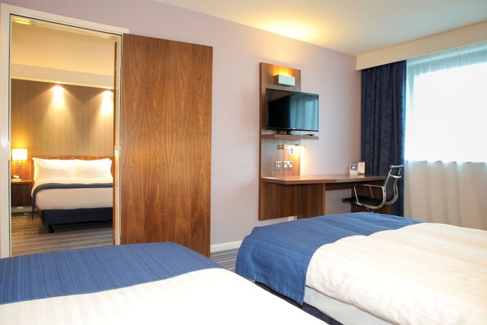 Holiday Inn Express London Heathrow T5
