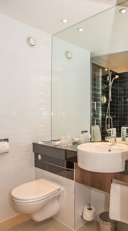 Holiday Inn Express London Heathrow T5
