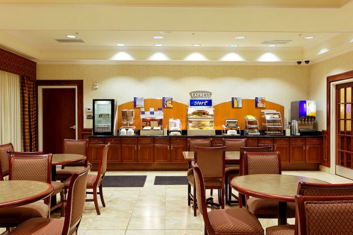 Holiday Inn Express & Suites San Antonio South