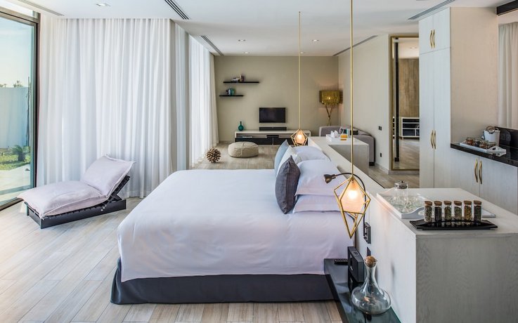 Zaya Nurai Island Resort