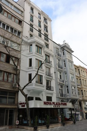 Nova Plaza Park Hotel