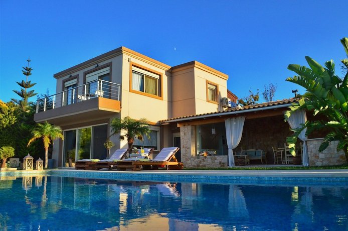 Luxury Holiday Villas Gouves