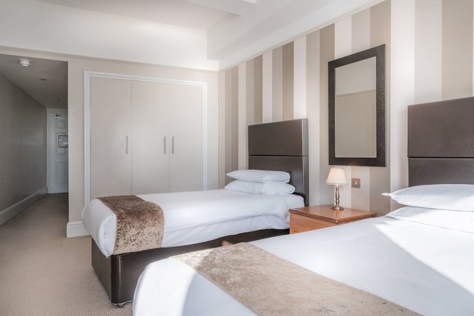 Queens Hotel & Spa