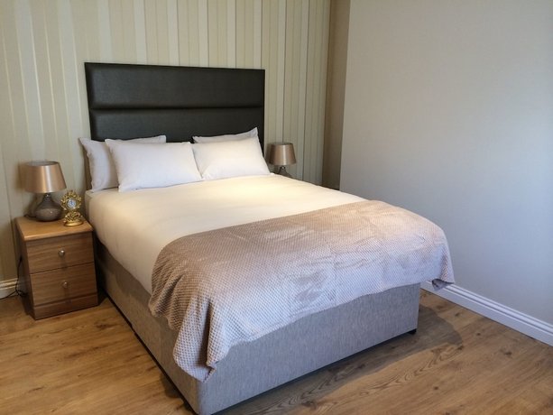 Queens Hotel & Spa