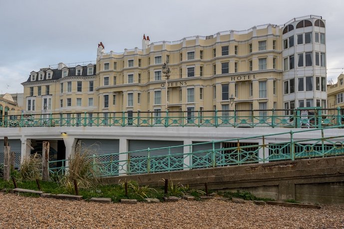 Queens Hotel & Spa