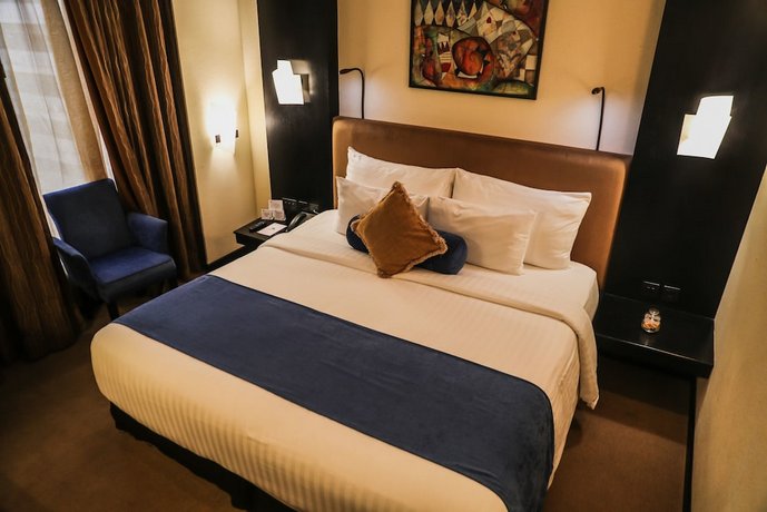 Sterling's Mac Hotel