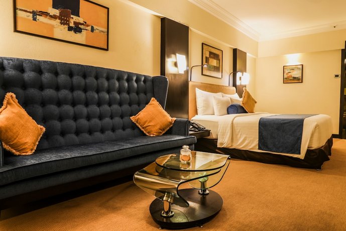 Sterling's Mac Hotel