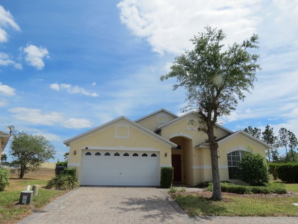 Kissimmee Area Pool Home