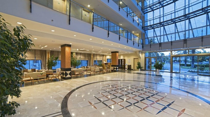 Novum Garden Side Hotel