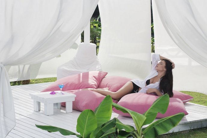 Novum Garden Side Hotel
