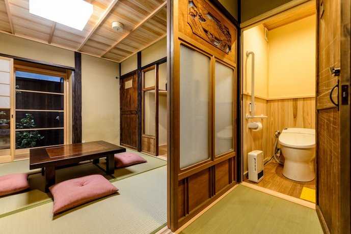 Nadeshiko Shirakawa Machiya House