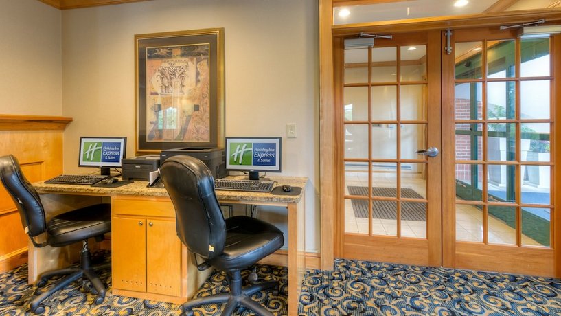 Holiday Inn Express Hotel & Suites Memphis Southwind