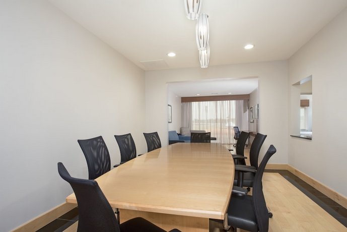 Holiday Inn Express Hotel & Suites Amarillo