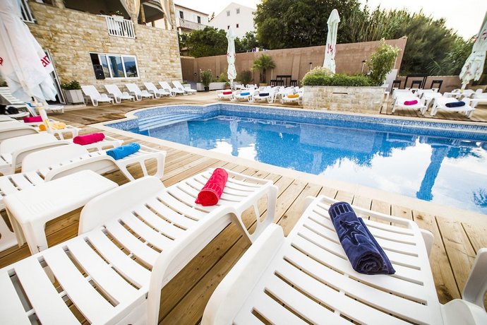Hotel Plaza Pag