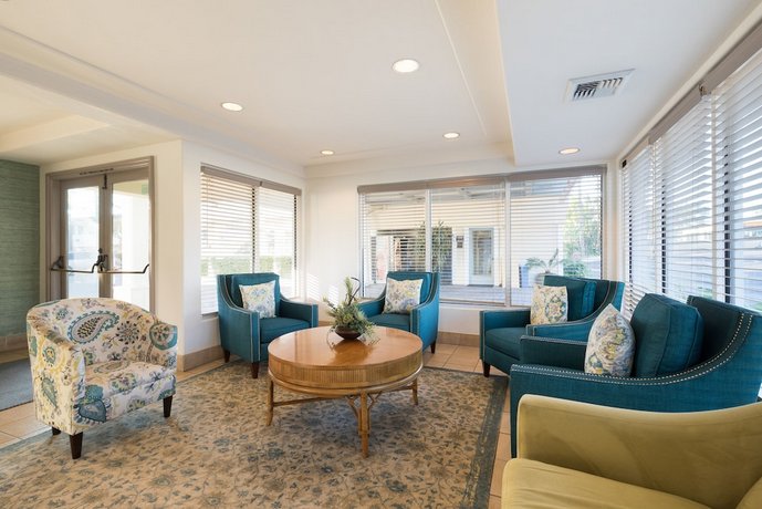 Sandpiper Lodge - Santa Barbara