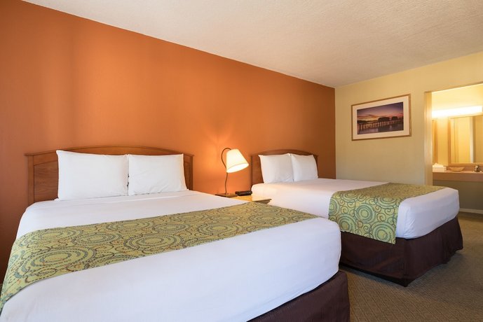 Sandpiper Lodge - Santa Barbara