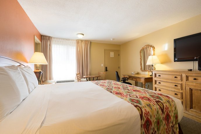 Sandpiper Lodge - Santa Barbara