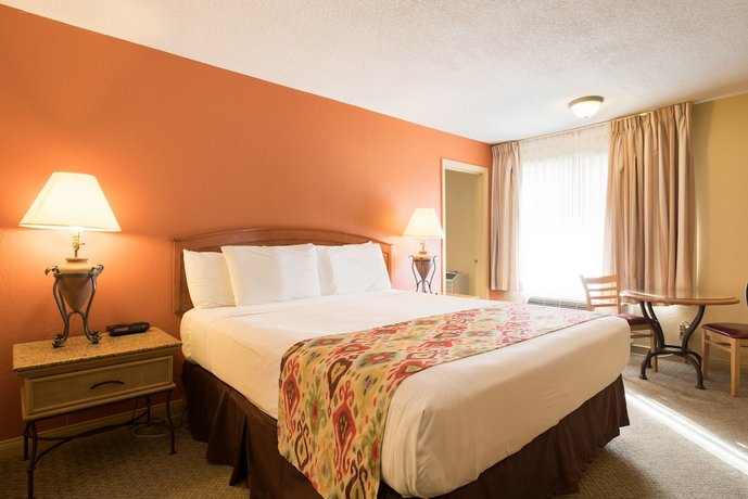 Sandpiper Lodge - Santa Barbara